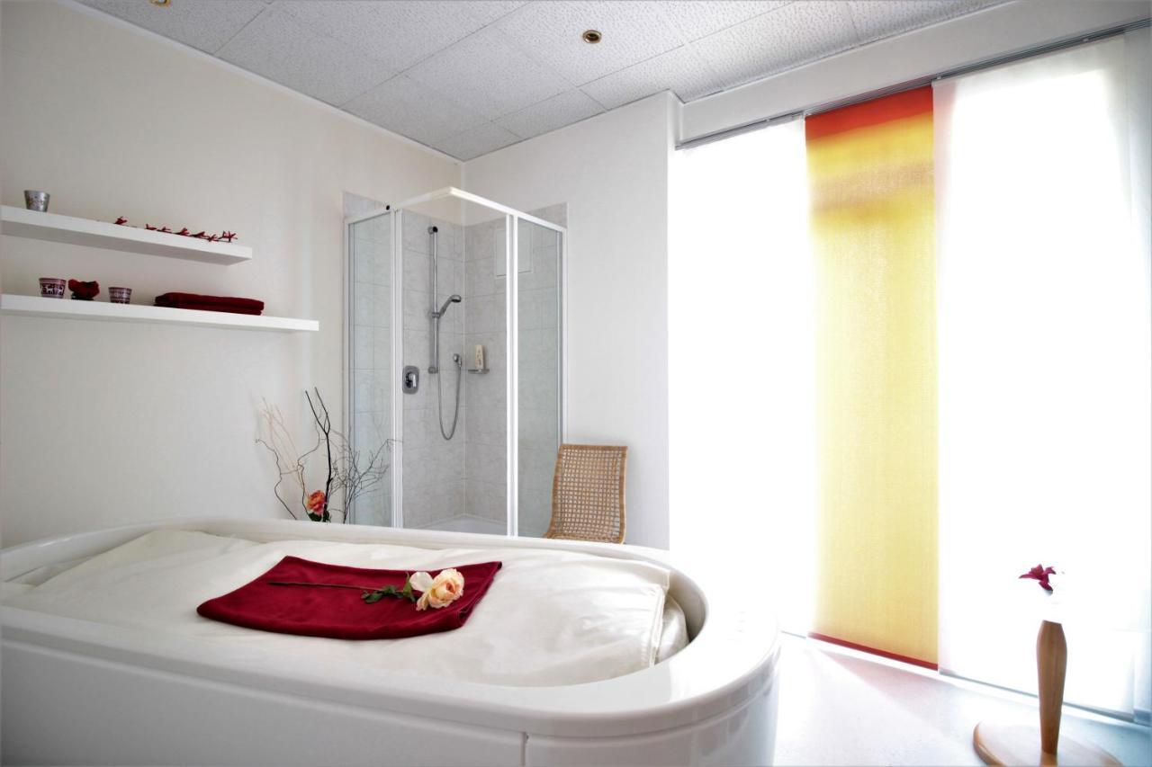 Ruhiges Doppelzimmer Im Hotel Ahornhof Lindberg Exteriör bild